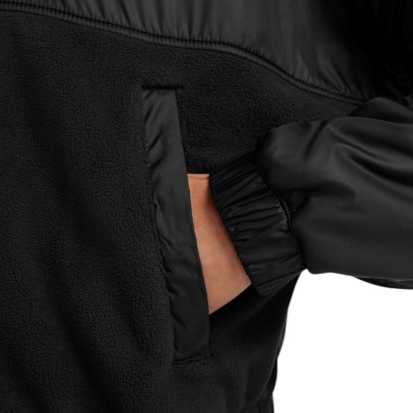 🆕 Nike Women's Therma-FIT One Black/Gold Fleece Full-Zip Jacket - Zip Pockets - Picture 7 of 15